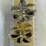 nOir set of 3 hair claws Silver & Gold Flowers with pearls in the center Photo 0