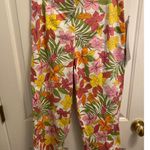 Brand New Briggs Women's Size 6P Petite White Pink Floral Cropped Pants Photo 0
