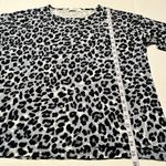 Zenana Outfitters Womens Size Medium Black Grey Gray Leopard Cheetah Animal Print Top Shirt Photo 5