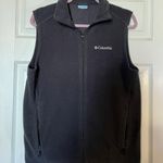 Columbia Soft Black Vest Photo 0