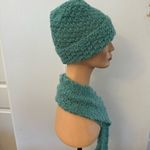 Elegant Teal Knit Scarf and Hat Set – Soft, Warm & Stylish Winter Accessory Green Photo 4