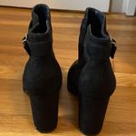Forever 21 black booties. Rarely worn. Photo 3