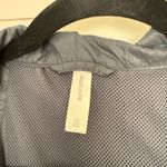 GapFit Women’s XS Blue Grey Lightweight Athletic Vest Photo 1