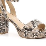 CL by Laundry Never worn  sandals Photo 3