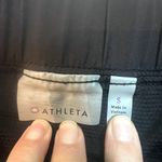 Athleta  Stretch-In Skort Skirt Athletic Travel Running 438956-00 Small Photo 2