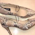 Jones New York 9.5 New Gorgeous Snake Print Heels JNY Photo 0