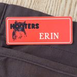 Hooters Bin 32 #16 Girl Worn Vintage Uniform Money Pouch Brown & “Erin” Name Tag Photo 2