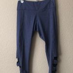 Onzie cut out legging Photo 1