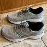 Saucony  Cohesion 13 Sneaker Athletic Shoes in Light Gray and Mint - Size 9 Photo 0