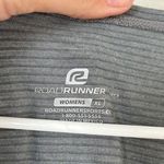 🦋 Road Runner Grey Striped Lightweight Short Sleeve Tee Activewear Workout Photo 1