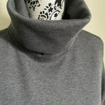 The North Face Slacker Poncho Photo 3