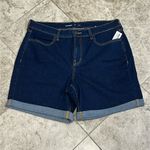 Old Navy  Mid Rise Cuffed Jean Shorts 7” NEW Size 10 Photo 1