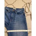 Madewell  The Momjean in Stratfield Wash Blue Jeans, size 25, AA585 Photo 6