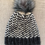 Boutique Black and White Knit Beanie with Pom Pom Photo 0