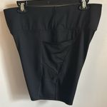 Avia  Women’s Black Wide Band Athletic Workout Biker Shorts Size XL 16/18 Photo 3