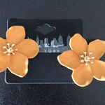 Nicole Miller New  3 D Flower Orange Mustard Earrin Photo 0