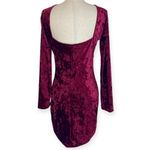 Lulu’s Burgundy Velvet bodycon dress, womens medium long sleeve low back mini Red Photo 3