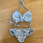 Princess Polly - Wonda Hawaiian Floral bikini Top & Bottoms in Blue & White Photo 2