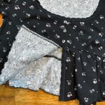 Kirious  LA Women’s Large Black Floral Ruffle Thermal Knit Long Sleeve Crop Top Photo 6