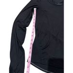 Athleta  Women's XS Black Long Sleeve Workout Top with Thumb Holes Photo 8