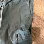 Vuori Womens Ripstop Pant Women's DuraTerra Pants Green Size Small Photo 4