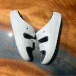 Crocs Cozzy Sandals White Gray fleece lined Slippers slides clogs size 10 Photo 2