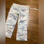 Unionbay  Y2K. Light camo cropped pants. Size 9 Photo 4
