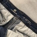 Liz Claiborne  Size 16W Slim Power Cropped Blue Stretch Denim Jeans Shorts Photo 10