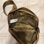 Lululemon  Everywhere Belt Bag 1L CARAMEL Photo 1