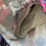 Lululemon  Tracker Shorts inky floral Photo 3