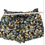 a.n.a Women’s Floral Print Linen blend shorts Sz Large with elastic waist band Photo 3