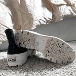 Converse Platform Photo 4