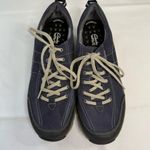 Clarks Blue and Tan Sneakers with Suede Texture Photo 0