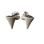 DONALD J PLINER Women's 8.5 Sandals Heels Shoes SPAIN Flower Metallic Photo 3