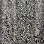 Cable & Gauge  Woman’s XL Hunter Green Lace, Split Short Sleeve Top. Photo 3