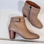 Gentle Souls  Tan Leather Ankle Boots Womens 8.5 Brinley Stacked Wood Heels Fall Photo 9