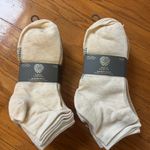 Vince Camuto NWT  women quarter socks 18 pairs Photo 0