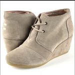 Toms  Kayla Desert Suede Lace Up Wedge Ankle Bootie Taupe Size 7.5 Photo 0