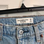 Abercrombie & Fitch Abercrombie The 90s Straight Ultra High-Rise Jeans Photo 1