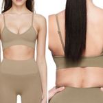 SKIMS  soft smoothing seamless army green bralettes XS/S NWT *RARE* OOS Photo 1