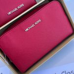 Michael Kors Giftable boxed item wallet & Travel Pouch - Bright Red Photo 8