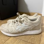 ASICS  Shoes Photo 4