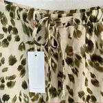 Heartloom NWT  M Tan Print Lined Shorts High Rise Photo 1