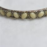Source Unknown Art Deco Polished Cream Stone Inlay Engraved Silver Tone 6 Inch Retro Bracelet Photo 1