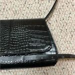 Liz Claiborne Vintage Black Vinyl Purse w front snap closure Photo 5
