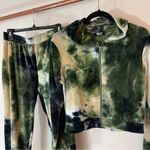 Jolie & Joy Green Tie Photo 1