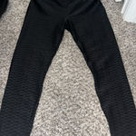 No Boundaries  Athletic Leggings Black Textured Photo 0