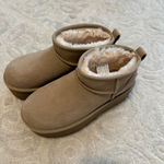 UGG  boots Photo 1