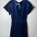 Vineyard Vines Flutter Sleeve Velvet Romper medium Photo 4