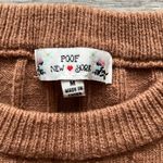 Poof! Poof New York Sweater Size Medium Photo 1